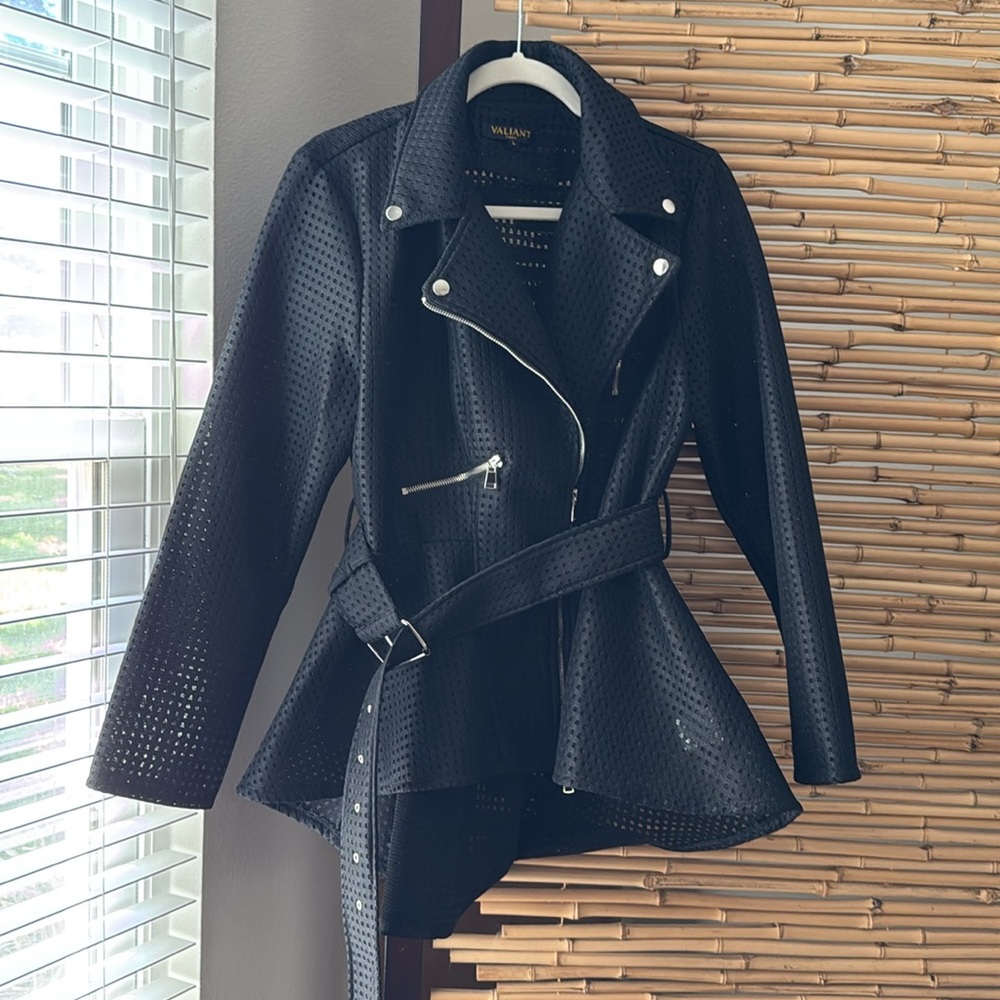 Valiant Paris Large Black Leather Moto Jacket with Asymmetrical Zipper NWOT